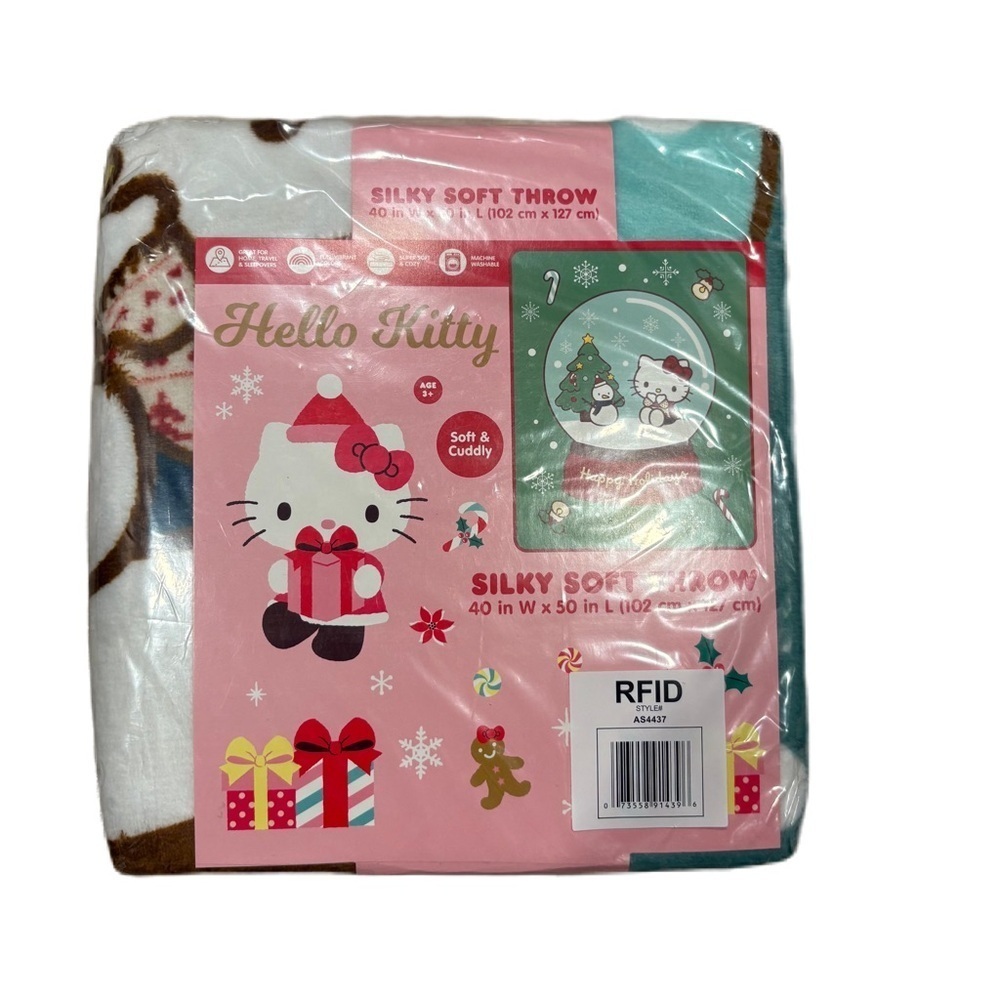 Hello Kitty Silky Soft Throw Blanket NEW Snow Globe Christmas Pink